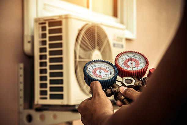 Professional Hvac technician working in Advent, WV